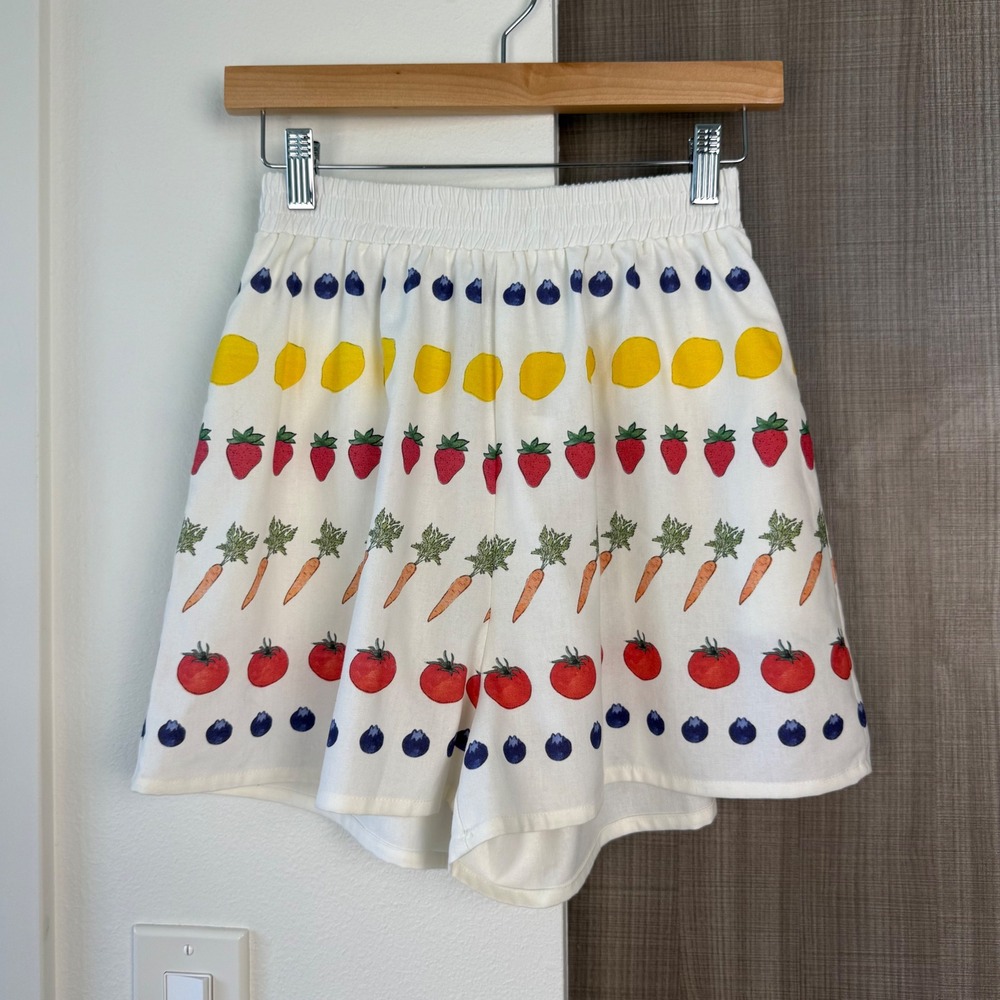 NEW yllw the Label Market Recycled Linen Cotton Shorts Fruit Veggie Size Small - Picture 3 of 11